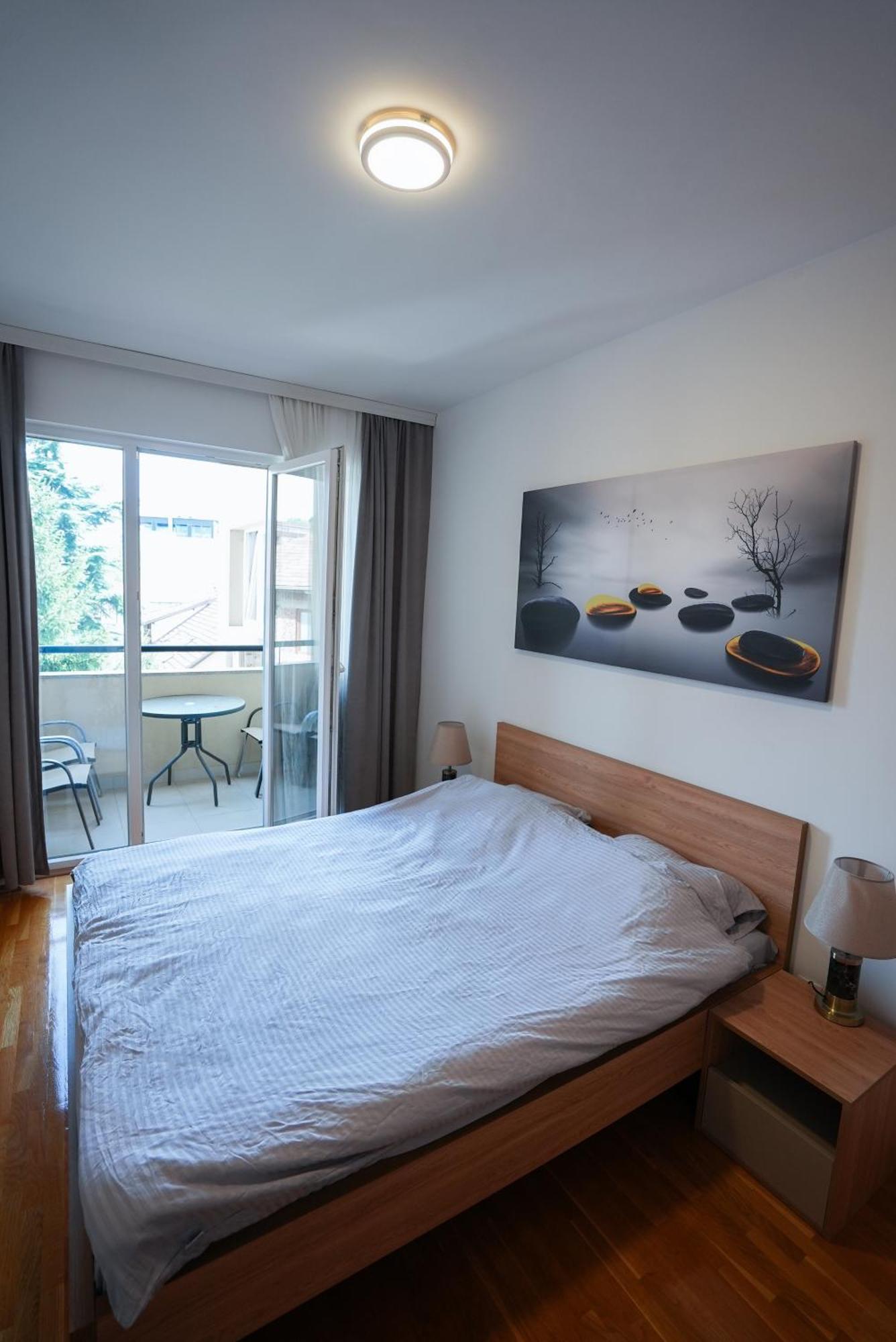 Hotel Gold Inn Peje Extérieur photo
