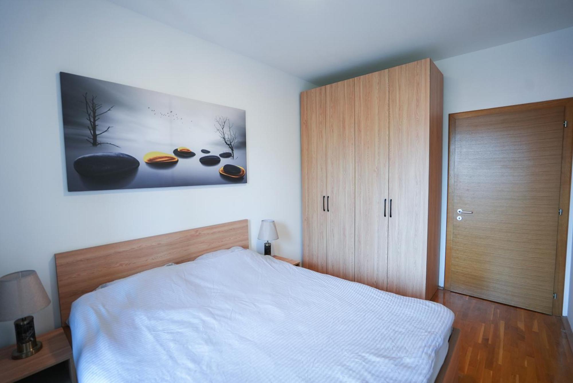 Hotel Gold Inn Peje Extérieur photo