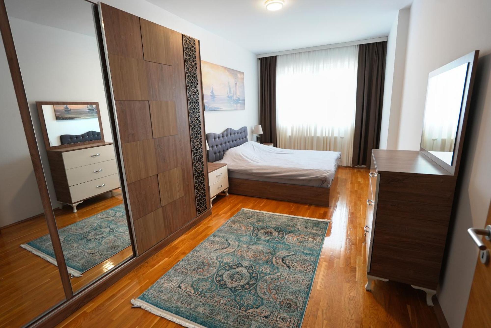 Hotel Gold Inn Peje Extérieur photo