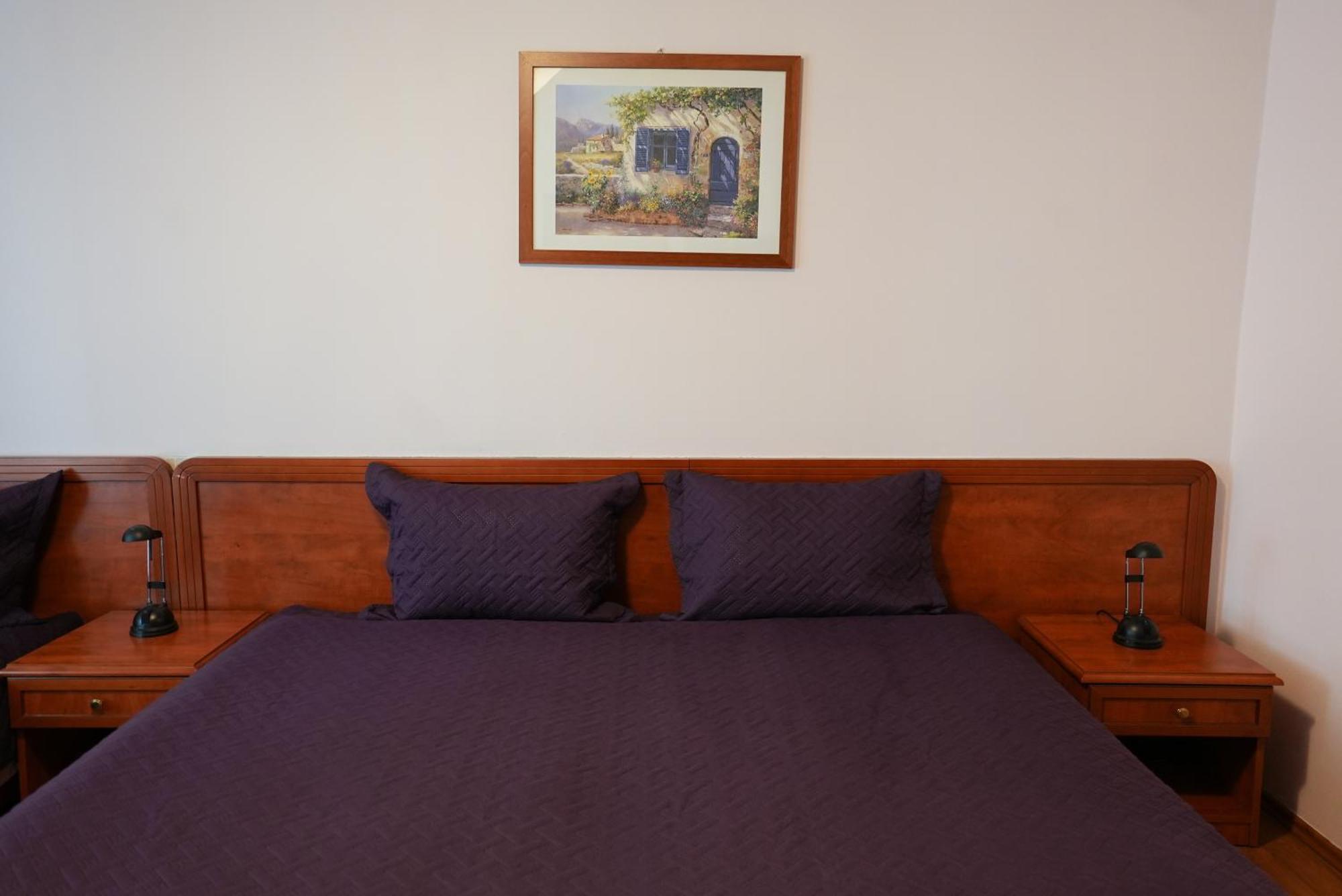 Hotel Gold Inn Peje Extérieur photo