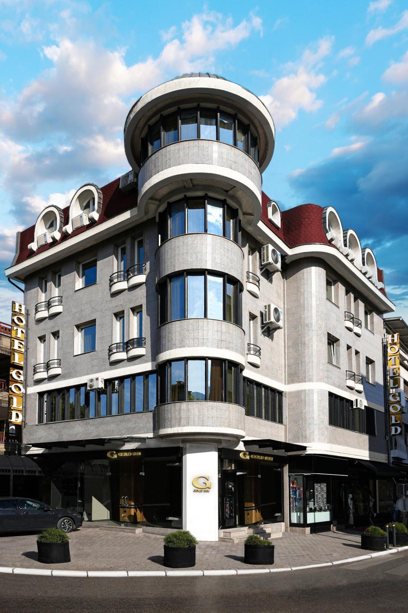 Hotel Gold Inn Peje Extérieur photo